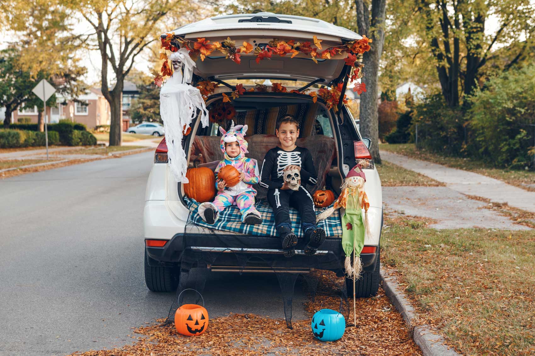 kids at trunk or treat event